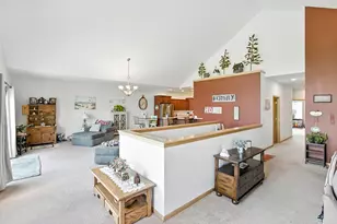 711 Cherokee Path, Lake Mills, WI 53551 - Photo 9