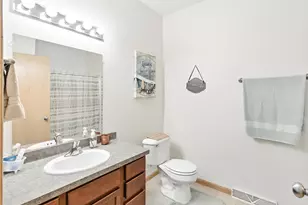 711 Cherokee Path, Lake Mills, WI 53551 - Photo 15