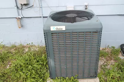 25513 W Loomis Rd, Racine, WI 53185 - Photo 7