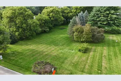 N56W36834  Lisbon Rd, Oconomowoc, WI 53066 - Photo 3