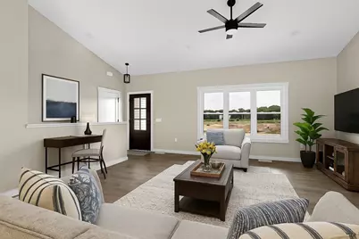 940  Crockett Dr, Holmen, WI 54636 - Photo 3