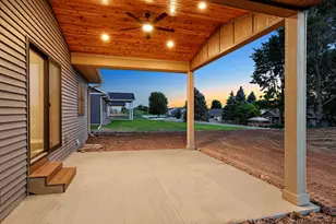 940 Crockett Dr, Holmen, WI 54636 - Photo 25