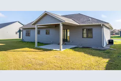 940  Crockett Dr, Holmen, WI 54636 - Photo 23