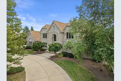 19475  Summerhill Ln, Brookfield, WI 53045 - Photo 3