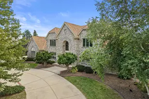 19475 Summerhill Ln, Brookfield, WI 53045 - Photo 3