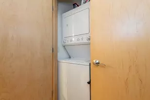 1550 E Royall Pl, Milwaukee, WI 53202 - Photo 19