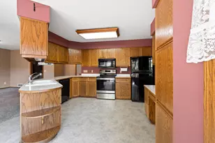 613 Mohawk Ct, Waterloo, WI 53594 - Photo 9