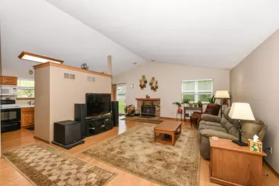 3200  Stephan Rd, Racine, WI 53402 - Photo 5