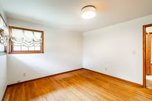 7769 N Delta Pl, Milwaukee, WI 53223 - Photo 17