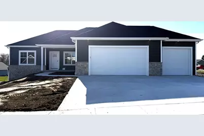 202  Edgewater Ct, Theresa, WI 53091 - Photo 1