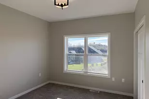 202 Edgewater Ct, Theresa, WI 53091 - Photo 9