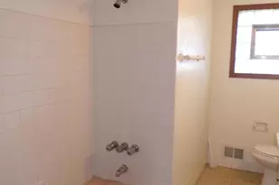 3950 N 68th St, Milwaukee, WI 53216 - Photo 35