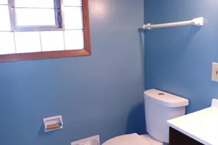 3950 N 68th St, Milwaukee, WI 53216 - Photo 33