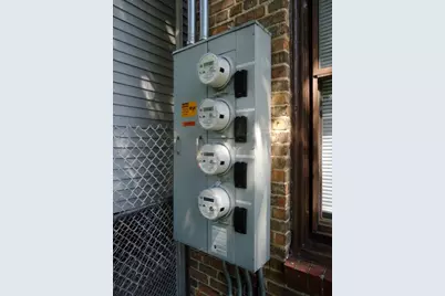 2411 W Mitchell St #2413, Milwaukee, WI 53204 - Photo 9