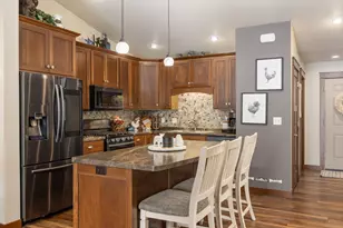 475 Coronado Cir, Onalaska, WI 54650 - Photo 7