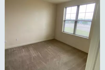 4110 S Lake Dr #244, Saint Francis, WI 53235 - Photo 5