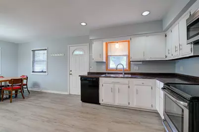 1954  Cascade Dr, Waukesha, WI 53188 - Photo 5