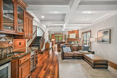 2425 S Superior St, Milwaukee, WI 53207 - Photo 11