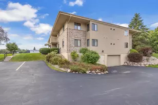 112 E Freistadt Rd, Thiensville, WI 53092 - Photo 25