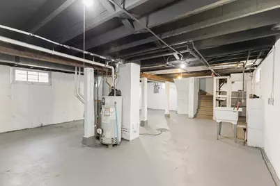 5720 W Rogers St, West Allis, WI 53219 - Photo 9