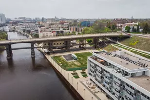 1902 N Commerce St, Milwaukee, WI 53212 - Photo 19