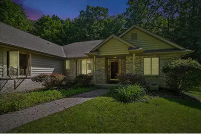 520  Bayberry Ln, Slinger, WI 53086 - Photo 1