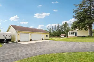 N64W20755  Mill Rd, Menomonee Falls, WI 53051 - Photo 37