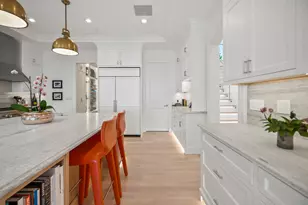 6920 N Barnett Ln, Fox Point, WI 53217 - Photo 21