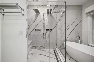 6920 N Barnett Ln, Fox Point, WI 53217 - Photo 81