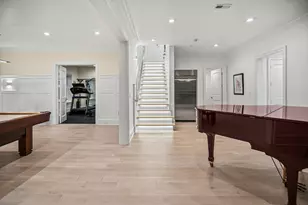 6920 N Barnett Ln, Fox Point, WI 53217 - Photo 89