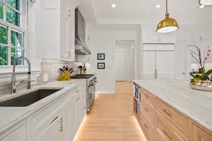 6920 N Barnett Ln, Fox Point, WI 53217 - Photo 15