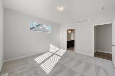 394  Sandy Cir, Pewaukee, WI 53072 - Photo 19