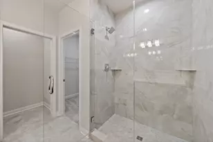 394 Sandy Cir, Pewaukee, WI 53072 - Photo 21