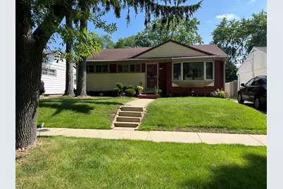8164 W Muriel Pl, Milwaukee, WI 53218 - Photo 27