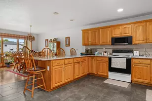 1075 Lauderdale -, Onalaska, WI 54650 - Photo 11