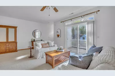 4039  Hazelnut Ct, Sheboygan, WI 53081 - Photo 7