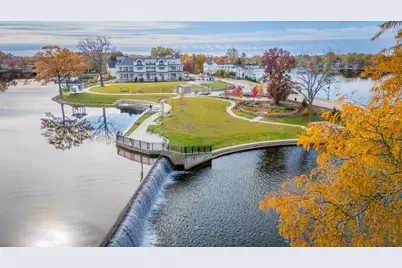 503 N Lake Rd #2, Oconomowoc, WI 53066 - Photo 3