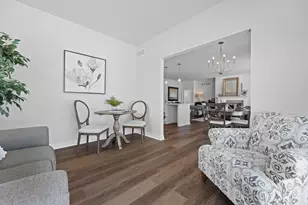 327 Sandy Cir, Pewaukee, WI 53072 - Photo 21