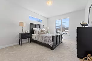 327 Sandy Cir, Pewaukee, WI 53072 - Photo 27