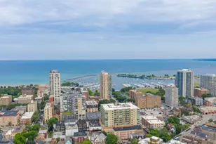 1550 E Royall Pl, Milwaukee, WI 53202 - Photo 21