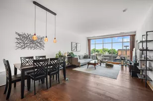 1550 E Royall Pl, Milwaukee, WI 53202 - Photo 5