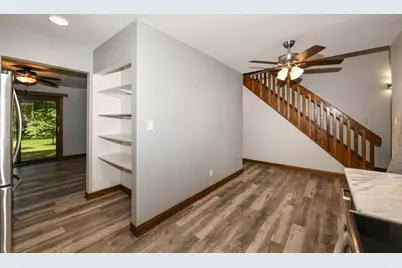 4844 S 19th St, Milwaukee, WI 53221 - Photo 7