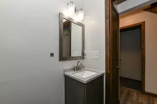 4844 S 19th St, Milwaukee, WI 53221 - Photo 15