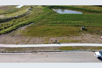 N51W18825  Quietwood Dr #Lt8, Menomonee Falls, WI 53051 - Photo 5