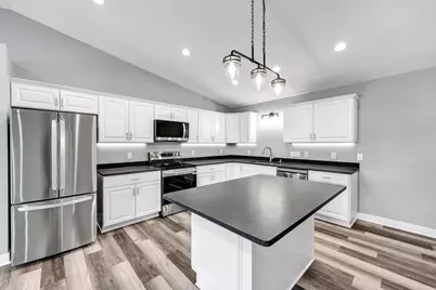 2100 S 21st St, Manitowoc, WI 54220 - Photo 7