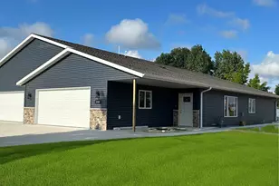 2100 S 21st St, Manitowoc, WI 54220 - Photo 25