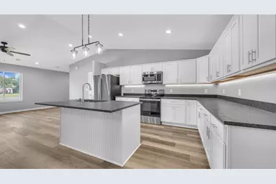 2100 S 21st St, Manitowoc, WI 54220 - Photo 35