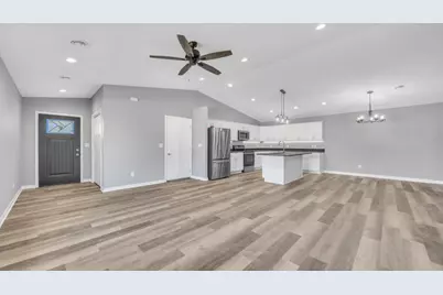 2100 S 21st St, Manitowoc, WI 54220 - Photo 3