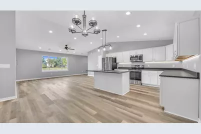 2100 S 21st St, Manitowoc, WI 54220 - Photo 5