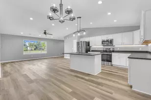 2100 S 21st St, Manitowoc, WI 54220 - Photo 5